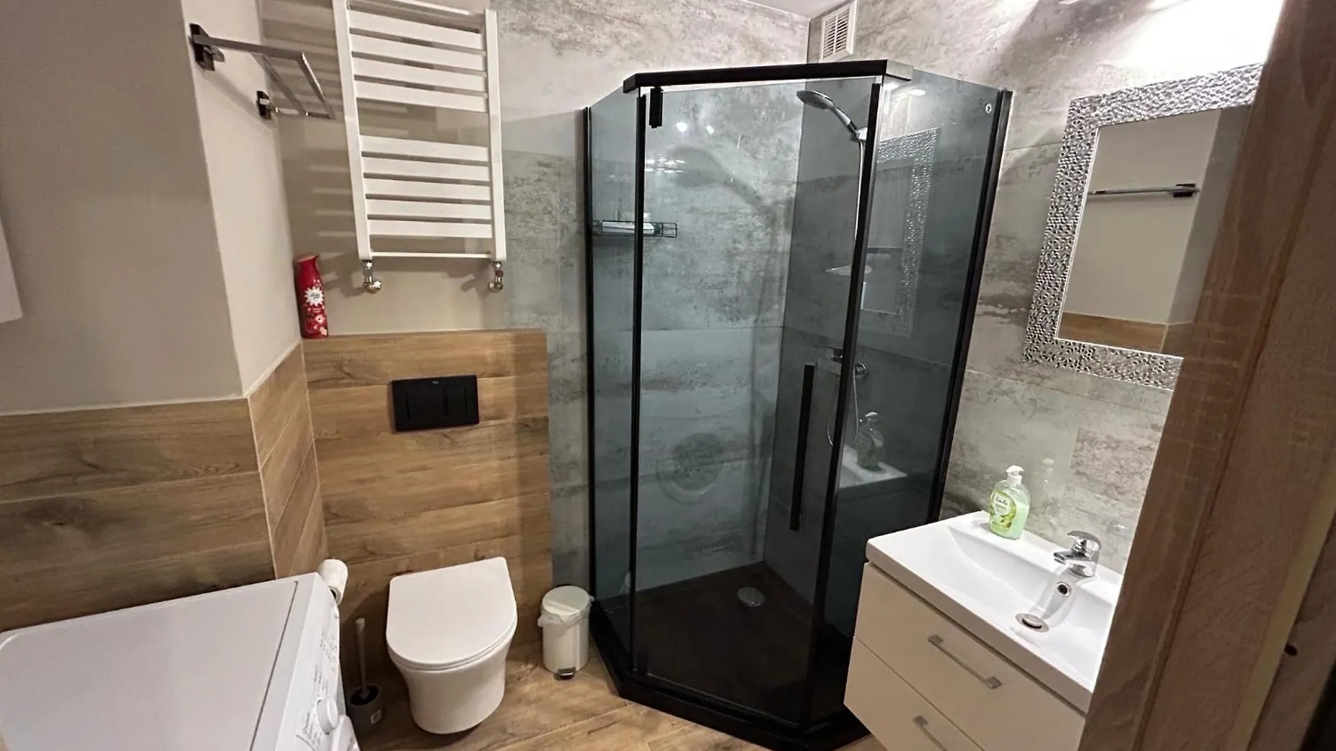 Apartament Dwupokojowy Z Ogrodem Poznań 0*,