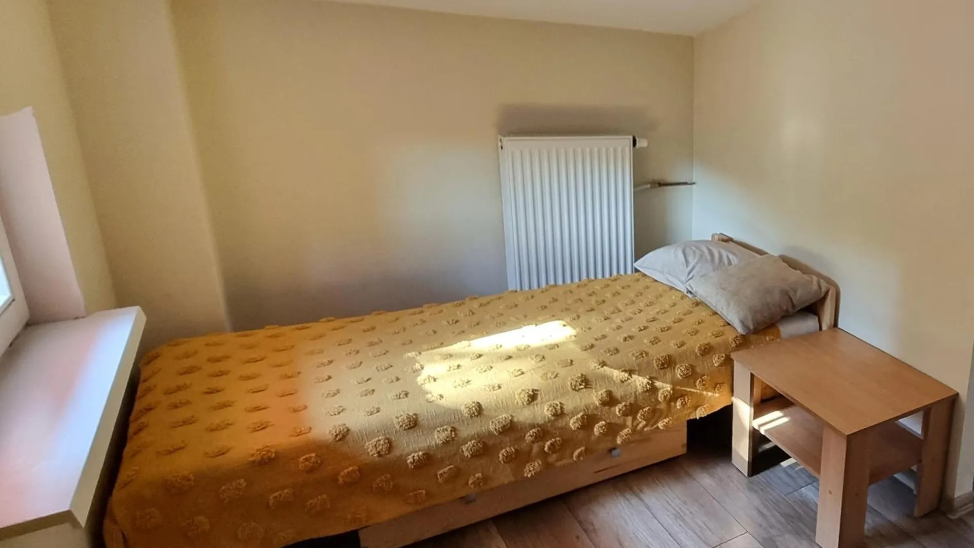 Apartament Dwupokojowy Z Ogrodem Poznań Lejlighed